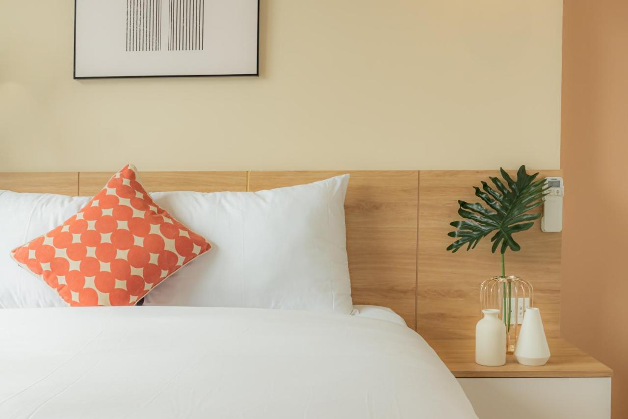 9Trip Stay In Soho Residence - 3 Bedrooms Apartment In District 1, Next To Bui Vien Walking Street - Free Saigon Nightlife Walking Tour ホーチミン市 エクステリア 写真