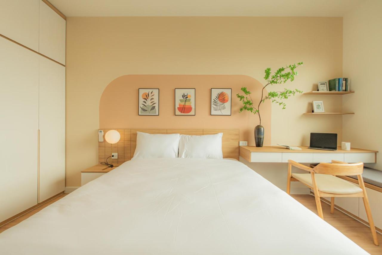 9Trip Stay In Soho Residence - 3 Bedrooms Apartment In District 1, Next To Bui Vien Walking Street - Free Saigon Nightlife Walking Tour ホーチミン市 エクステリア 写真