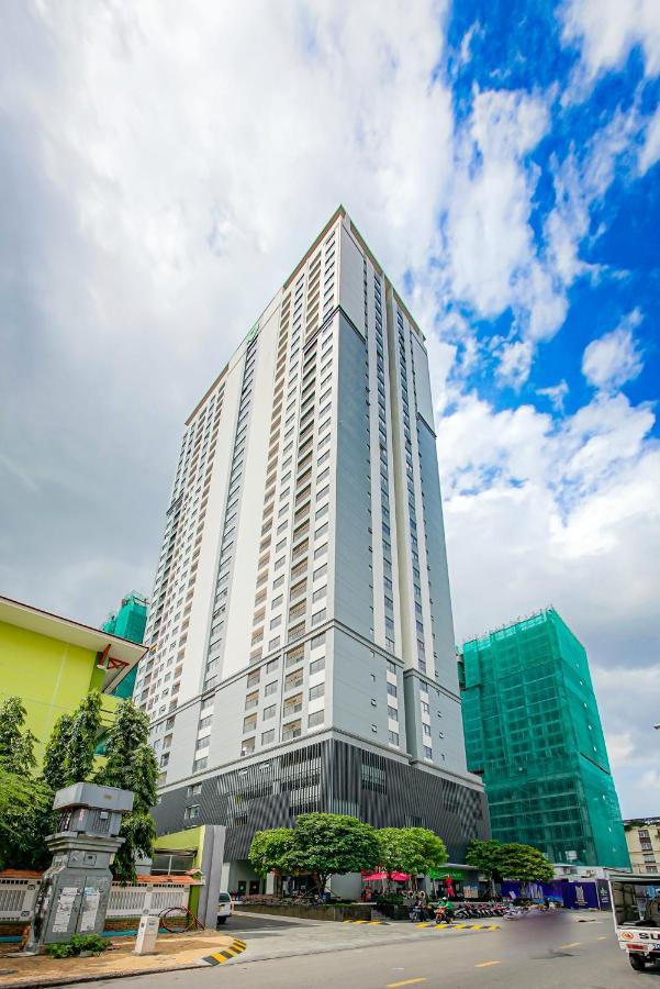9Trip Stay In Soho Residence - 3 Bedrooms Apartment In District 1, Next To Bui Vien Walking Street - Free Saigon Nightlife Walking Tour ホーチミン市 エクステリア 写真