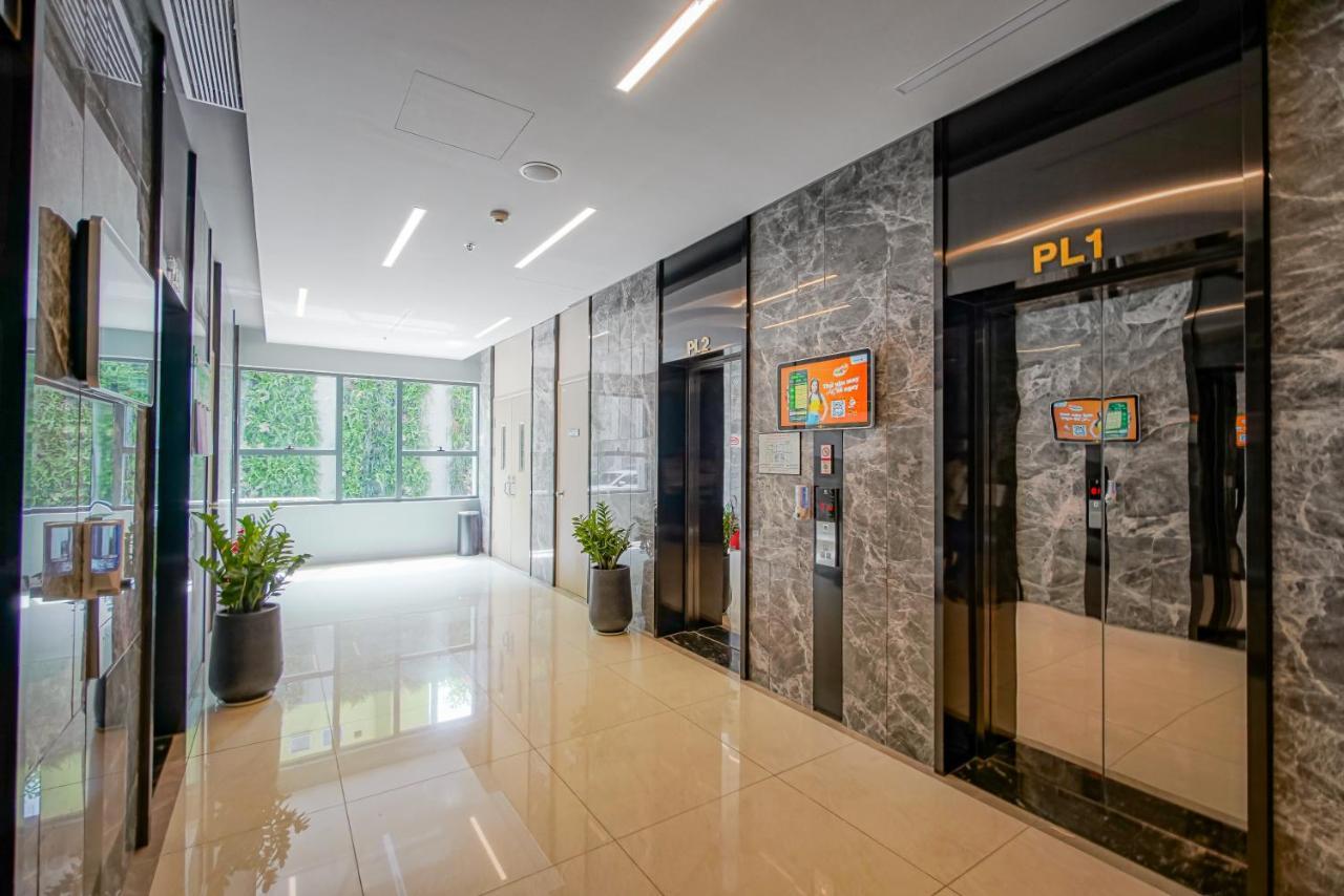 9Trip Stay In Soho Residence - 3 Bedrooms Apartment In District 1, Next To Bui Vien Walking Street - Free Saigon Nightlife Walking Tour ホーチミン市 エクステリア 写真